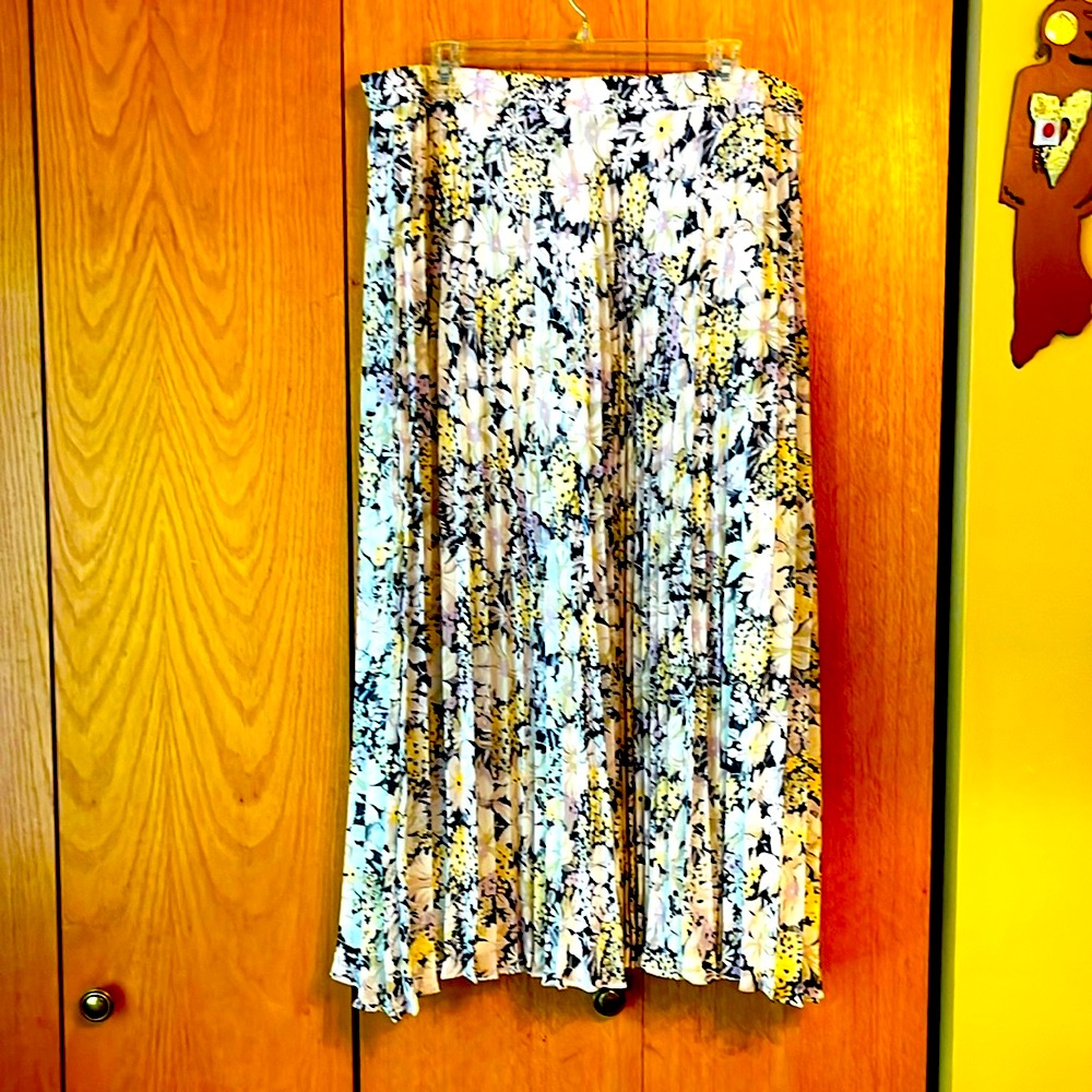 Chaps Xl Long Pull On Elastic Waist Broomstick Skirt Lined Pretty Floral Euc